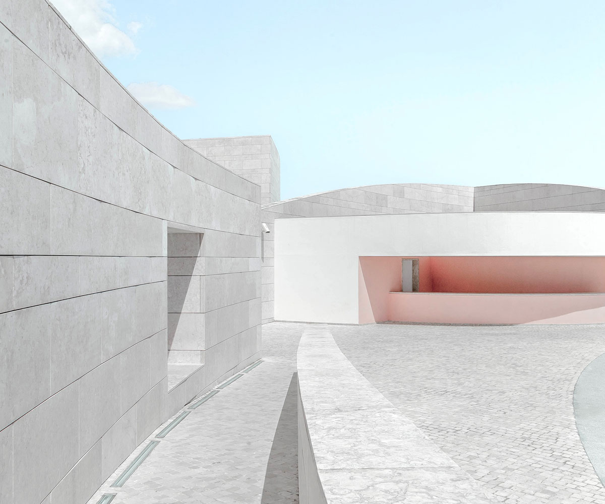 Loft Office With Vintage Decor For Creative